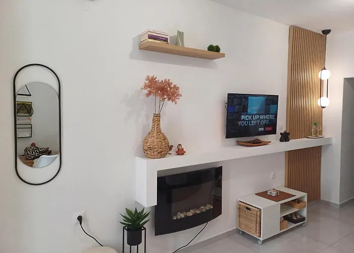 Brio Luxurious Urban Stay In Heraklio,Wifi,Αc